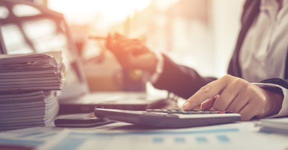 U.S. Credit-Card Debt Levels See Record Drop in 2020